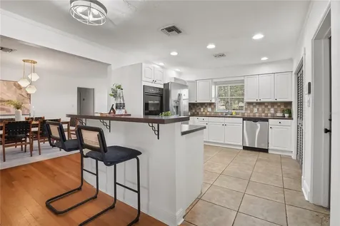 3601 Neptune Drive Orlando FL 32804