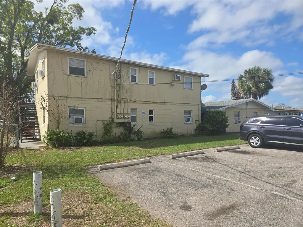 953 6th Street SE Winter Haven FL 33880