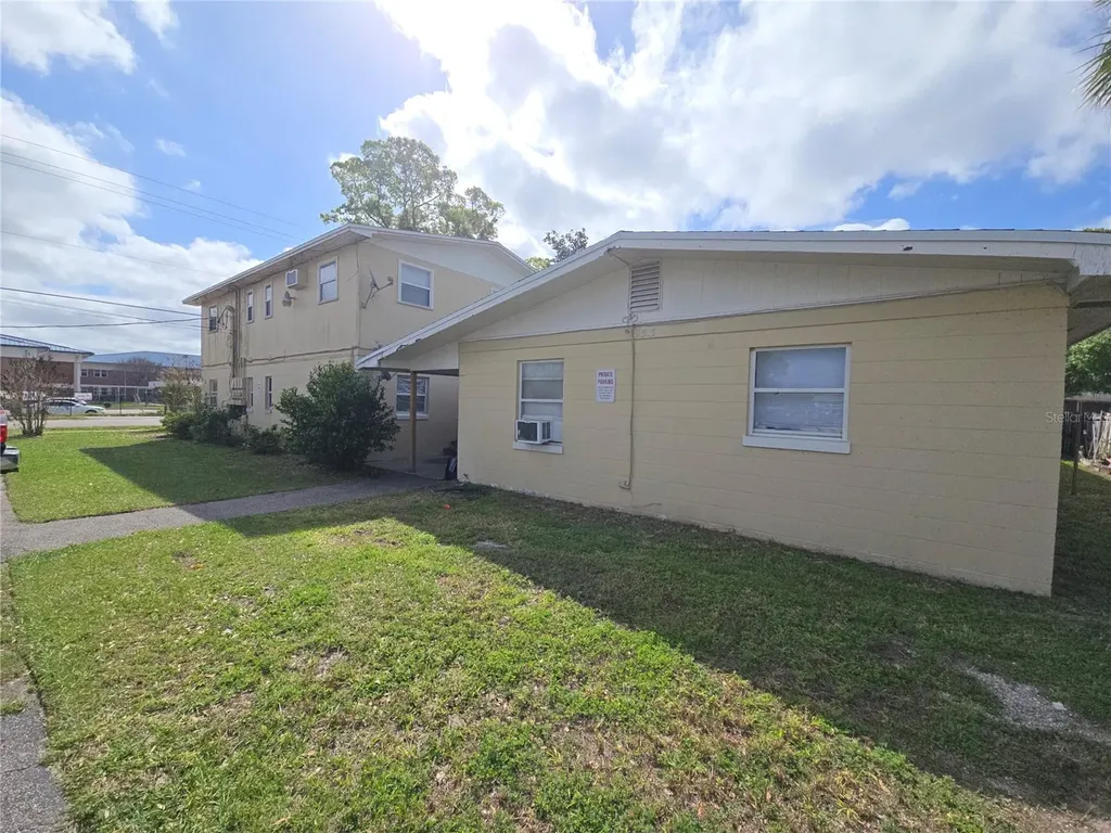 953 6th Street SE Winter Haven FL 33880