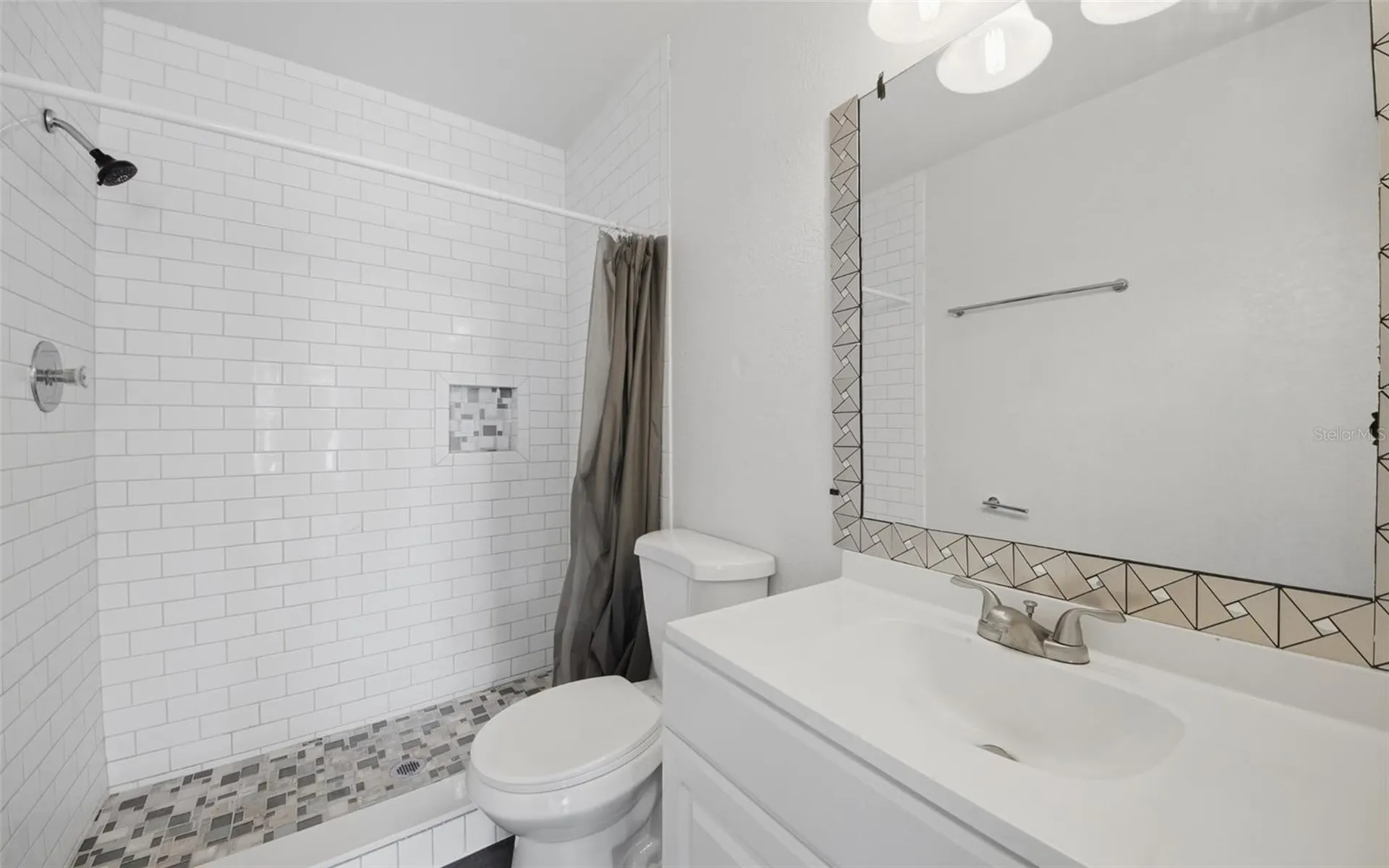2132 Avon Boulevard Kissimmee FL 34741