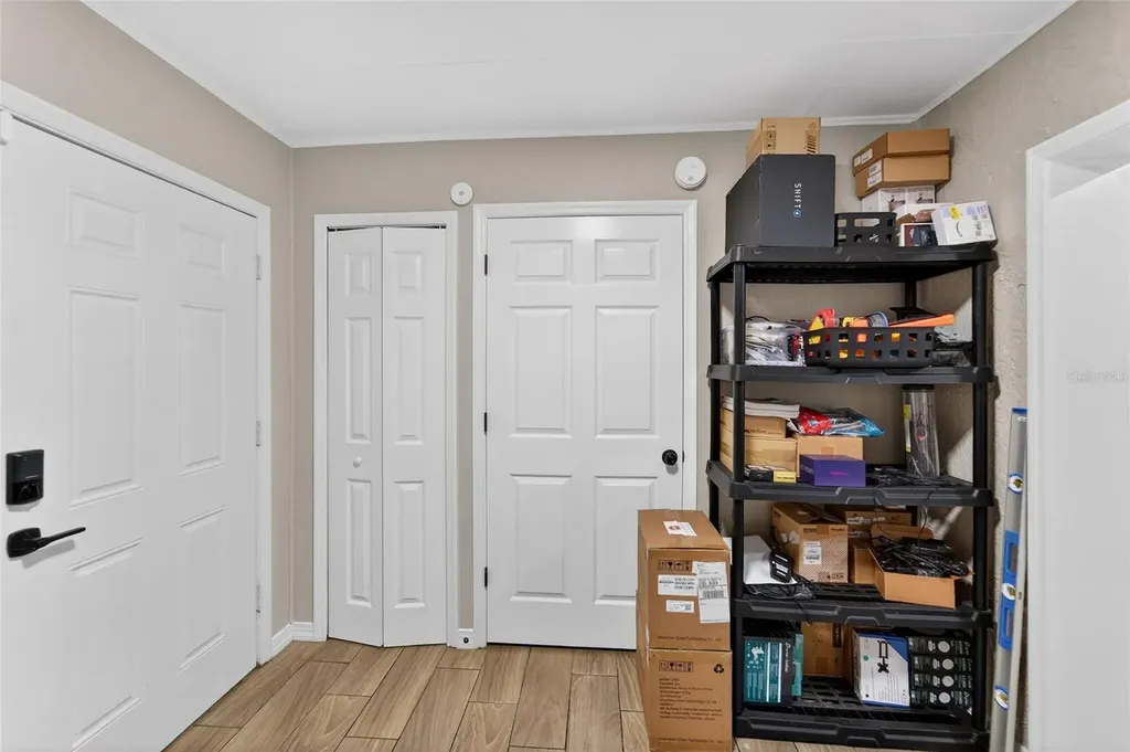 5502 Peach Avenue Seffner FL 33584