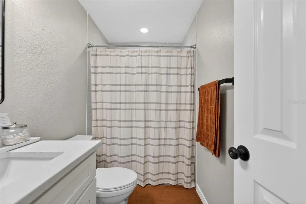 5502 Peach Avenue Seffner FL 33584