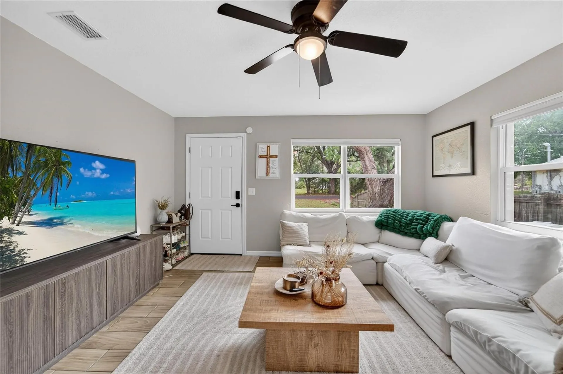 5502 Peach Avenue Seffner FL 33584