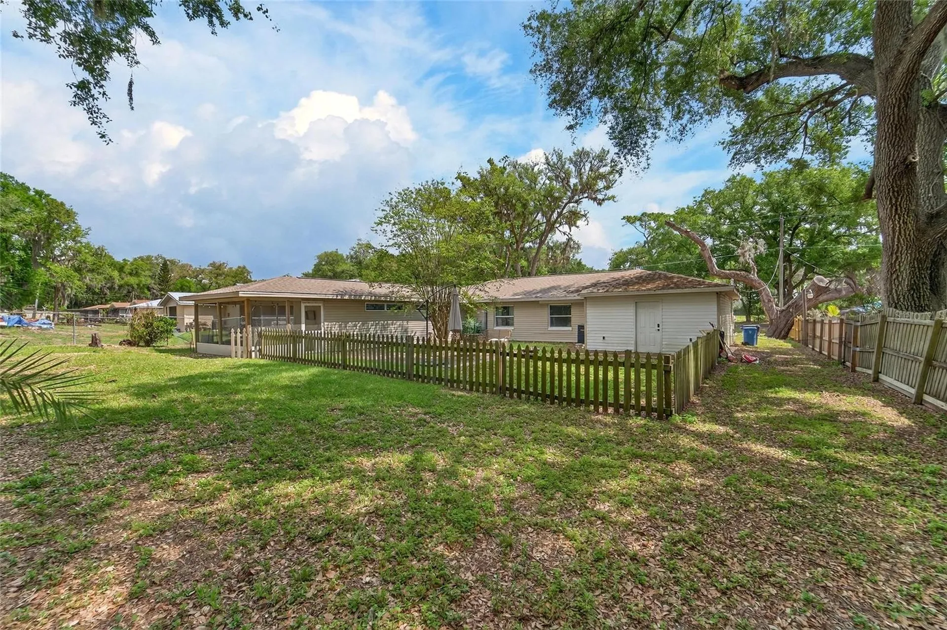 5502 Peach Avenue Seffner FL 33584