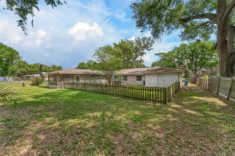 5502 Peach Avenue Seffner FL 33584