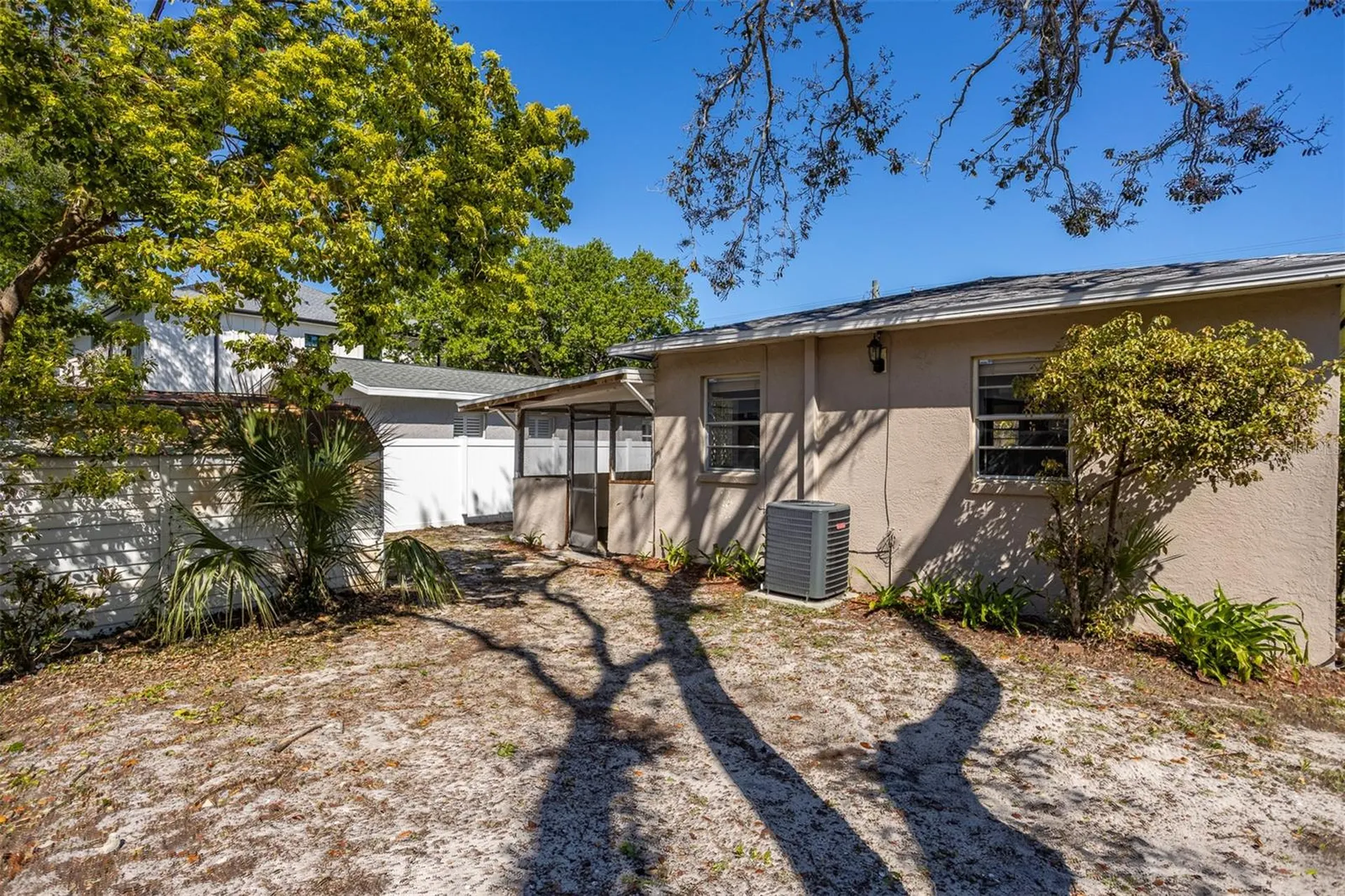 3306 W Fielder Street Tampa FL 33611