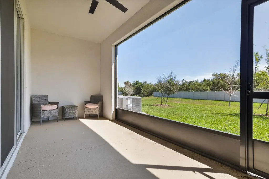 350 Mangrove Shade Circle Apollo Beach FL 33572