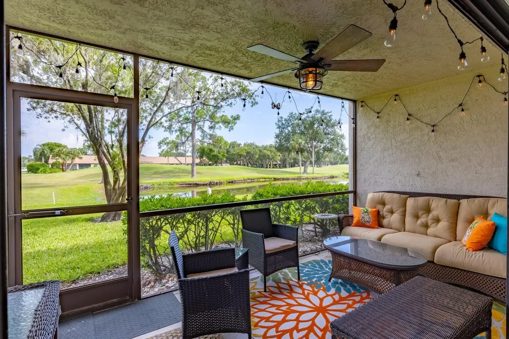 5640 Golf Pointe Drive Sarasota FL 34243