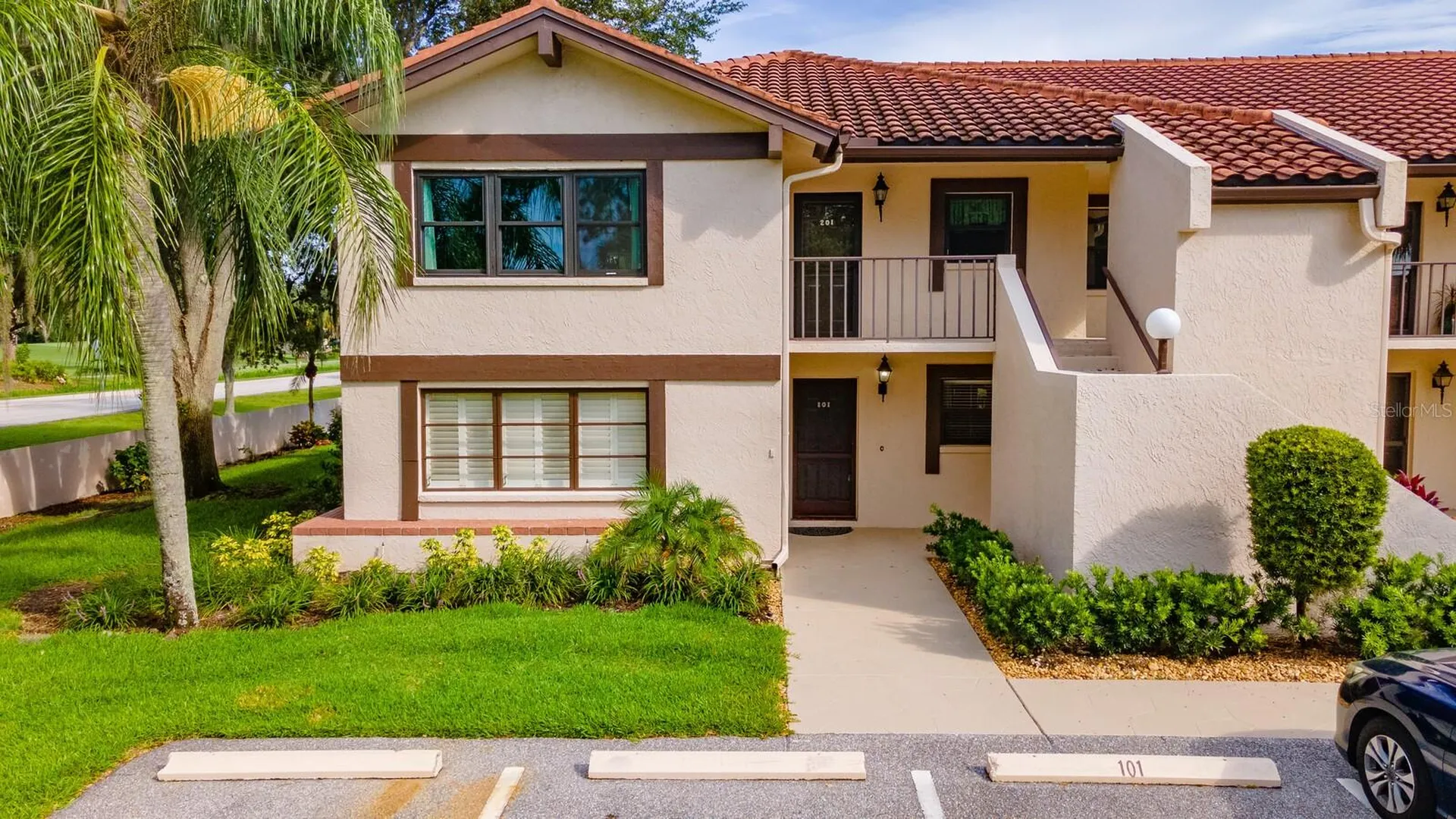 5640 Golf Pointe Drive Sarasota FL 34243