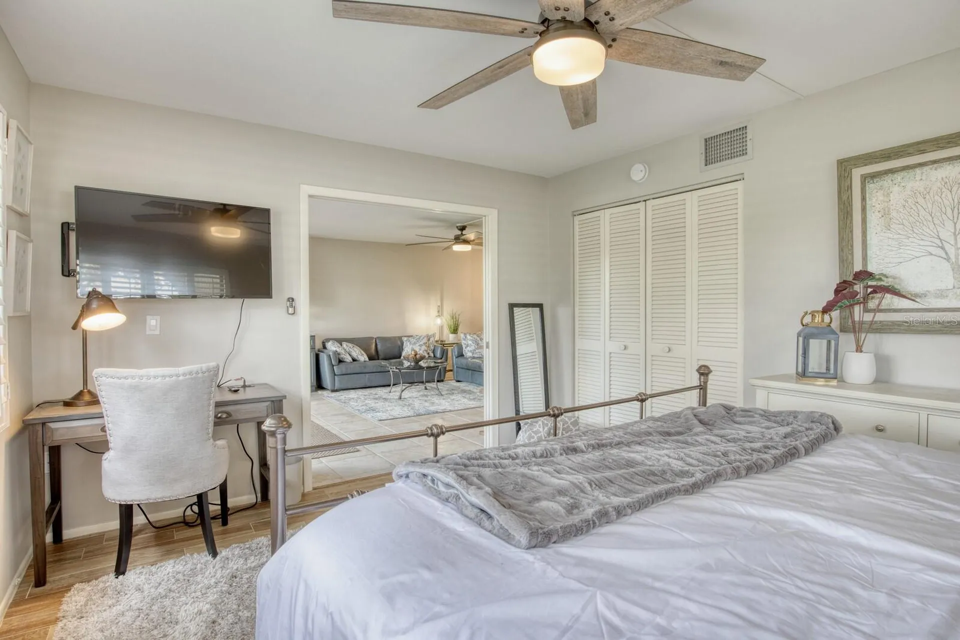 5640 Golf Pointe Drive Sarasota FL 34243