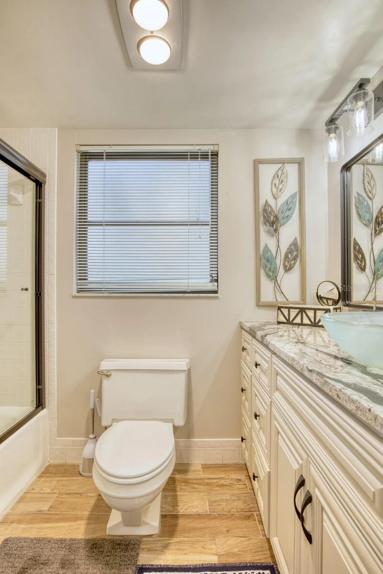 5640 Golf Pointe Drive Sarasota FL 34243