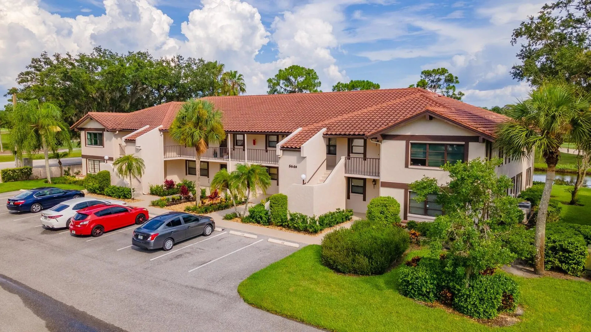 5640 Golf Pointe Drive Sarasota FL 34243