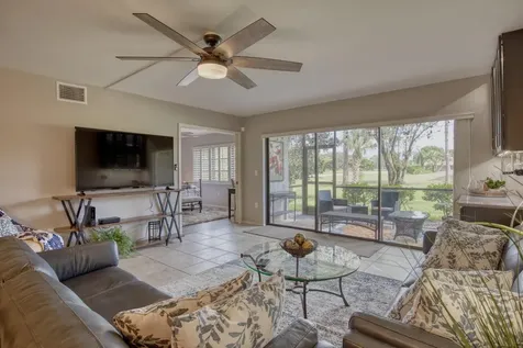5640 Golf Pointe Drive Sarasota FL 34243