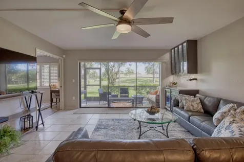 5640 Golf Pointe Drive Sarasota FL 34243
