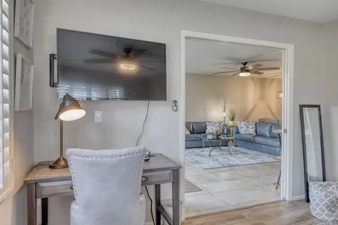 5640 Golf Pointe Drive Sarasota FL 34243