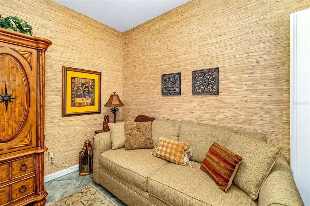 1280 Dolphin Bay Way Sarasota FL 34242