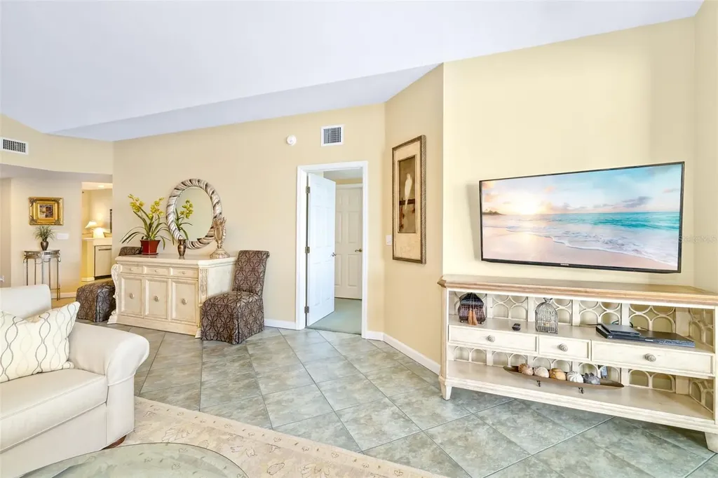 1280 Dolphin Bay Way Sarasota FL 34242