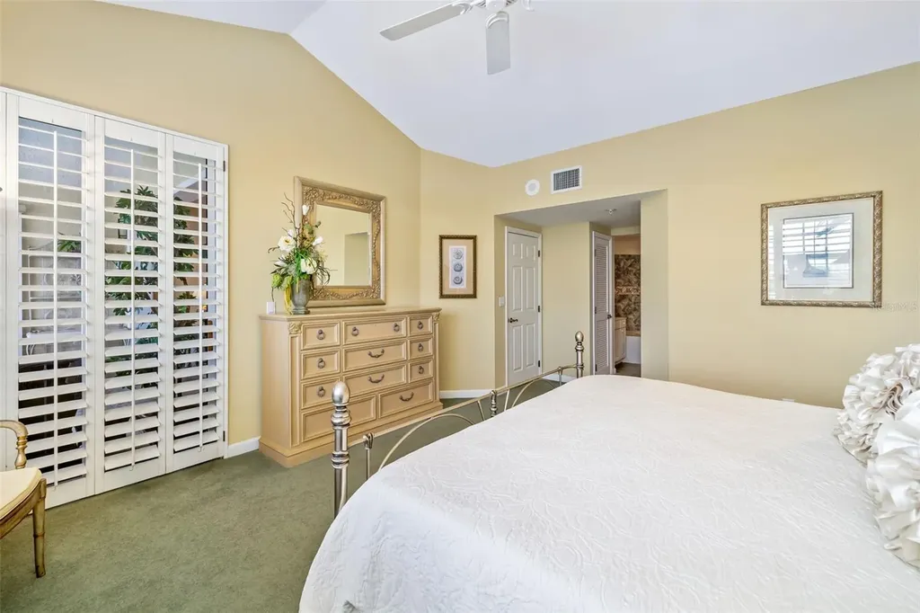 1280 Dolphin Bay Way Sarasota FL 34242