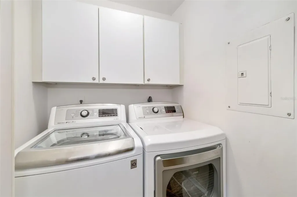 1280 Dolphin Bay Way Sarasota FL 34242