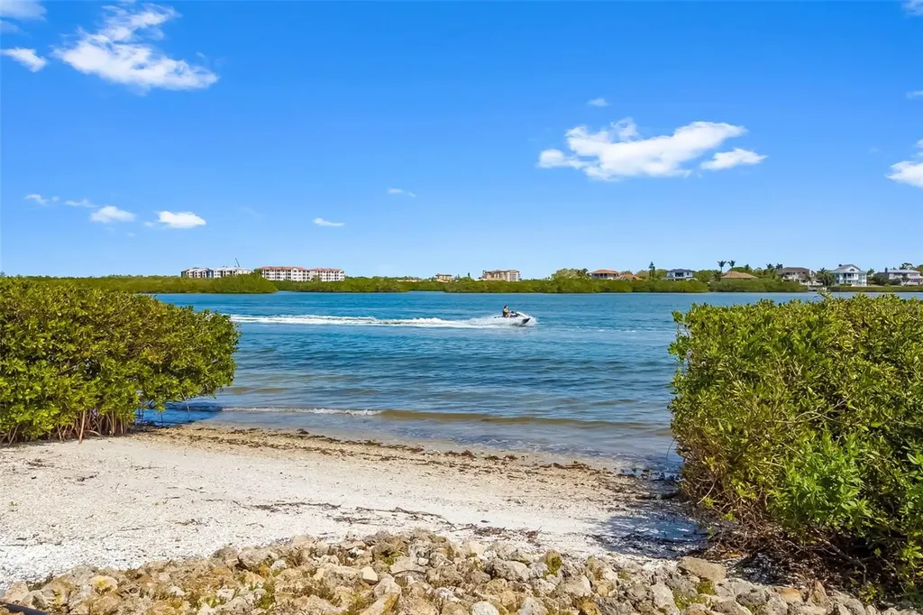 1280 Dolphin Bay Way Sarasota FL 34242