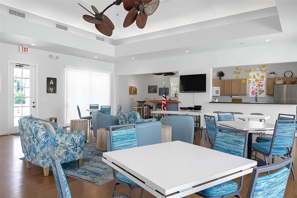 1280 Dolphin Bay Way Sarasota FL 34242