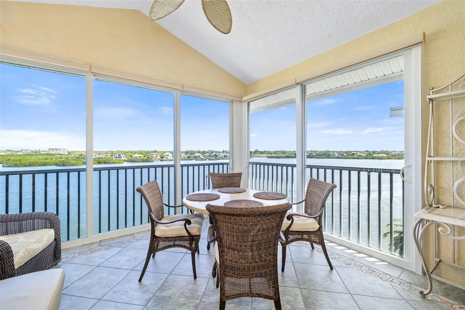 1280 Dolphin Bay Way Sarasota FL 34242