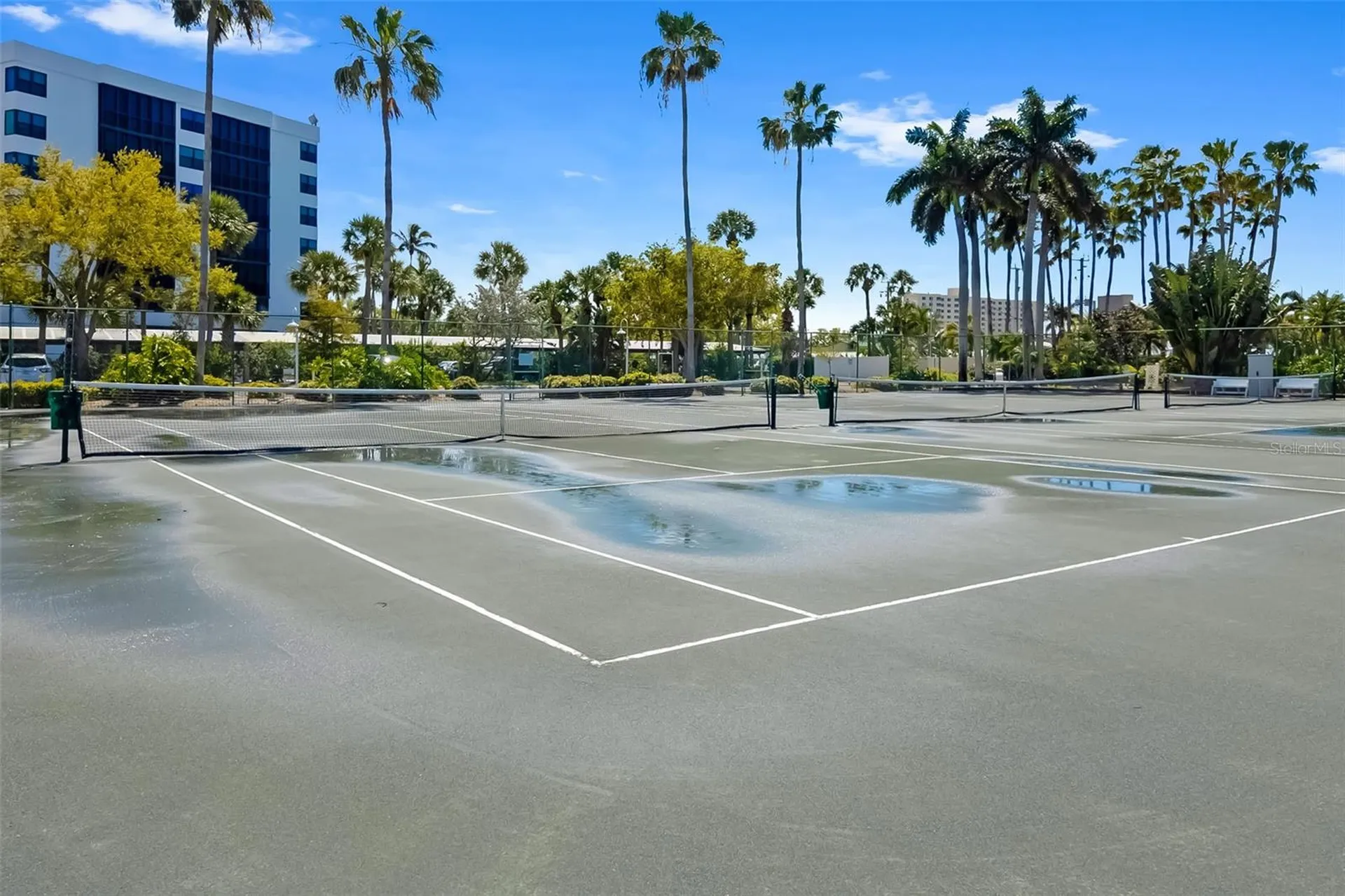 1280 Dolphin Bay Way Sarasota FL 34242