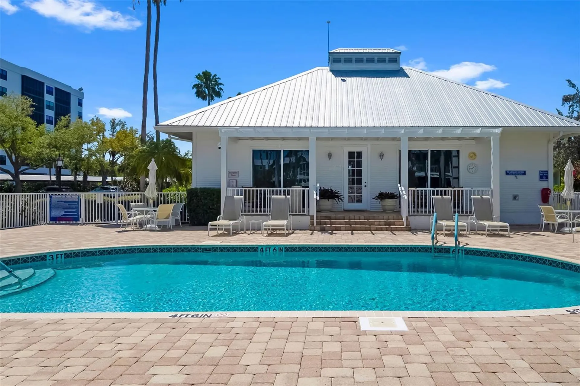1280 Dolphin Bay Way Sarasota FL 34242