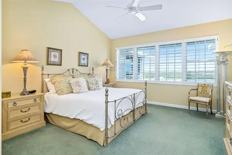 1280 Dolphin Bay Way Sarasota FL 34242