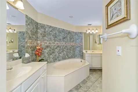 1280 Dolphin Bay Way Sarasota FL 34242