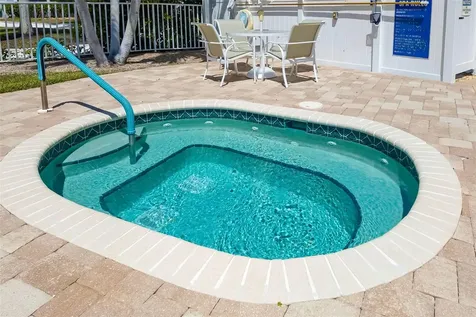 1280 Dolphin Bay Way Sarasota FL 34242