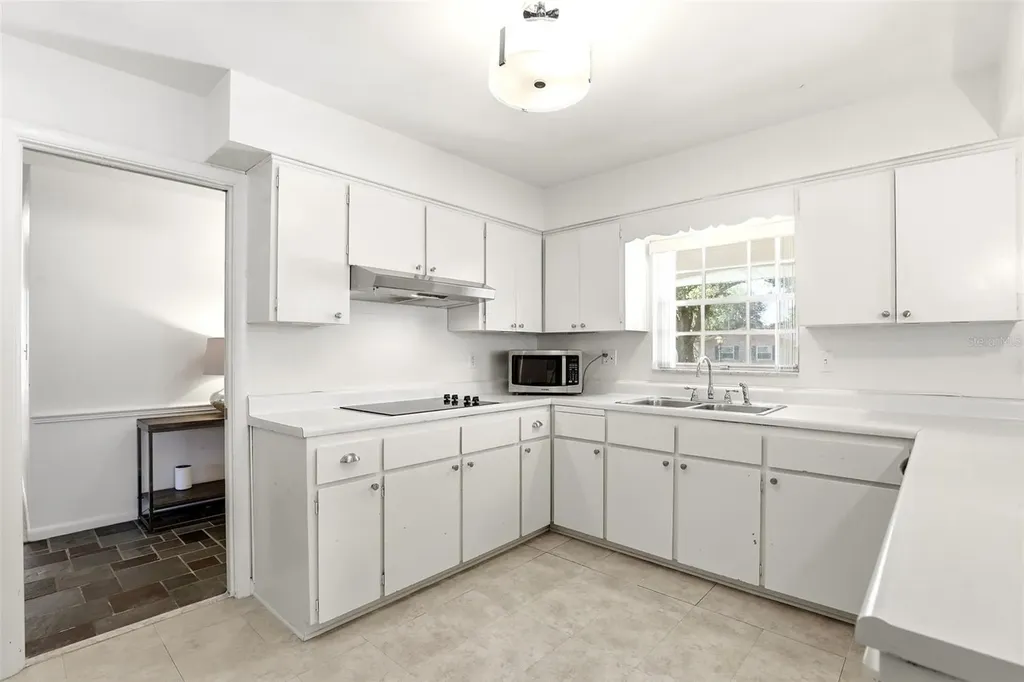 2021 Mohican Trail Maitland FL 32751