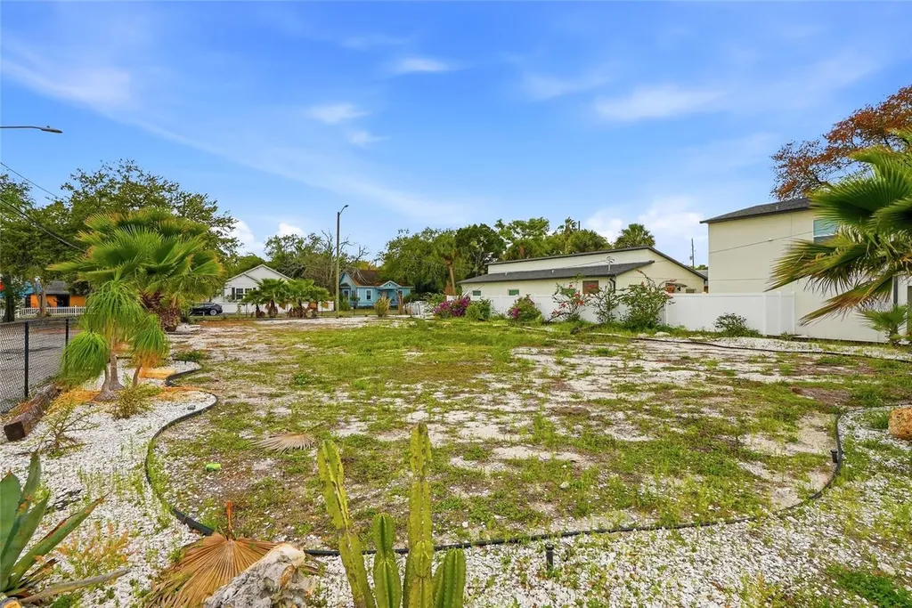 13TH Avenue S St Petersburg FL 33705