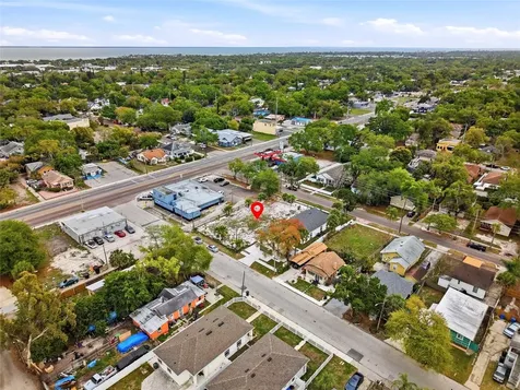 13TH Avenue S St Petersburg FL 33705