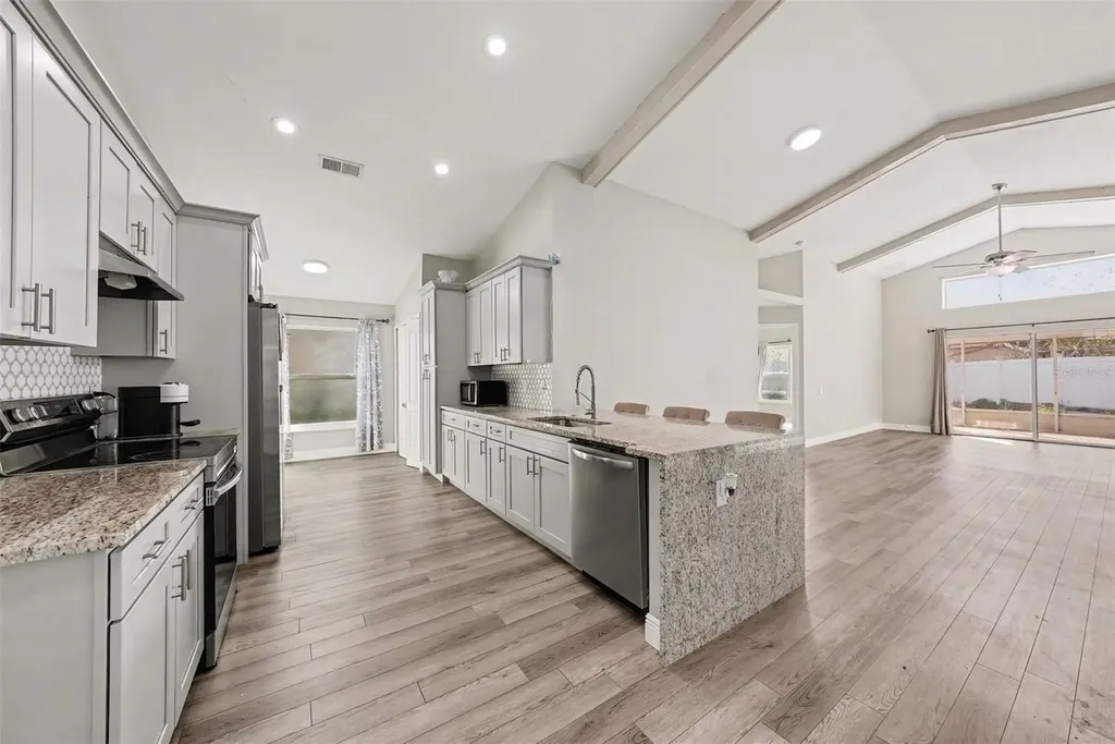 12524 Midpointe Drive Riverview FL 33578