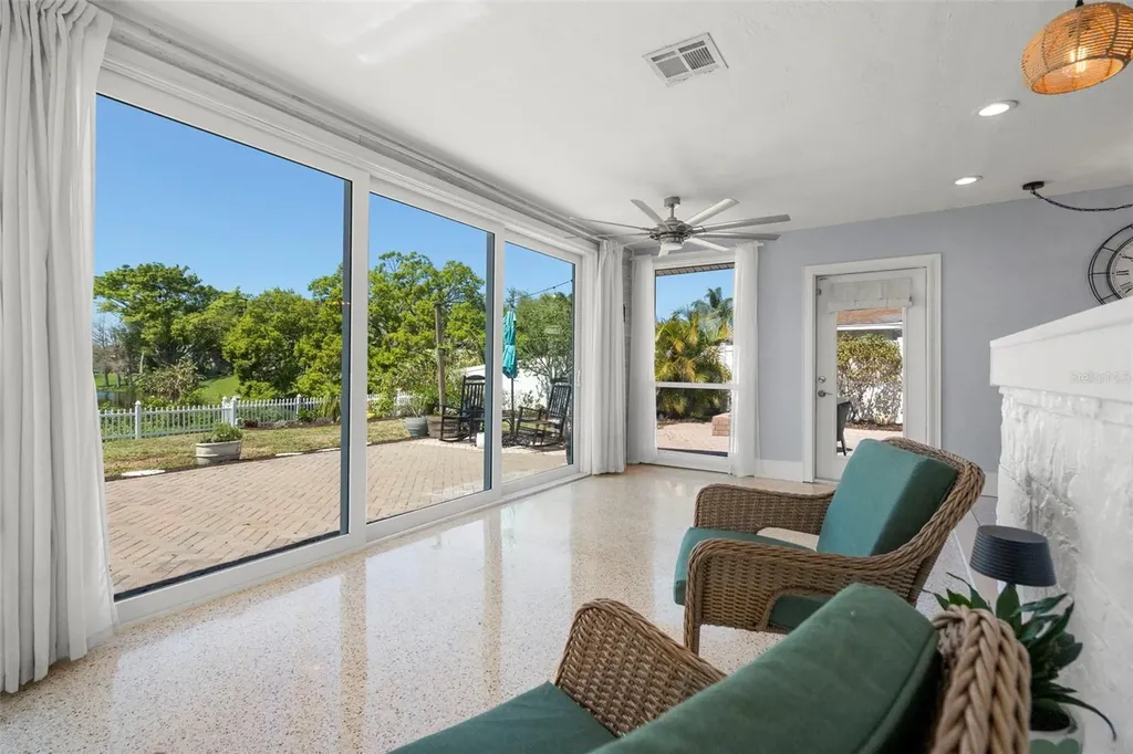 6506 Hillside Avenue Seminole FL 33772