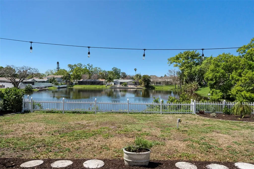 6506 Hillside Avenue Seminole FL 33772