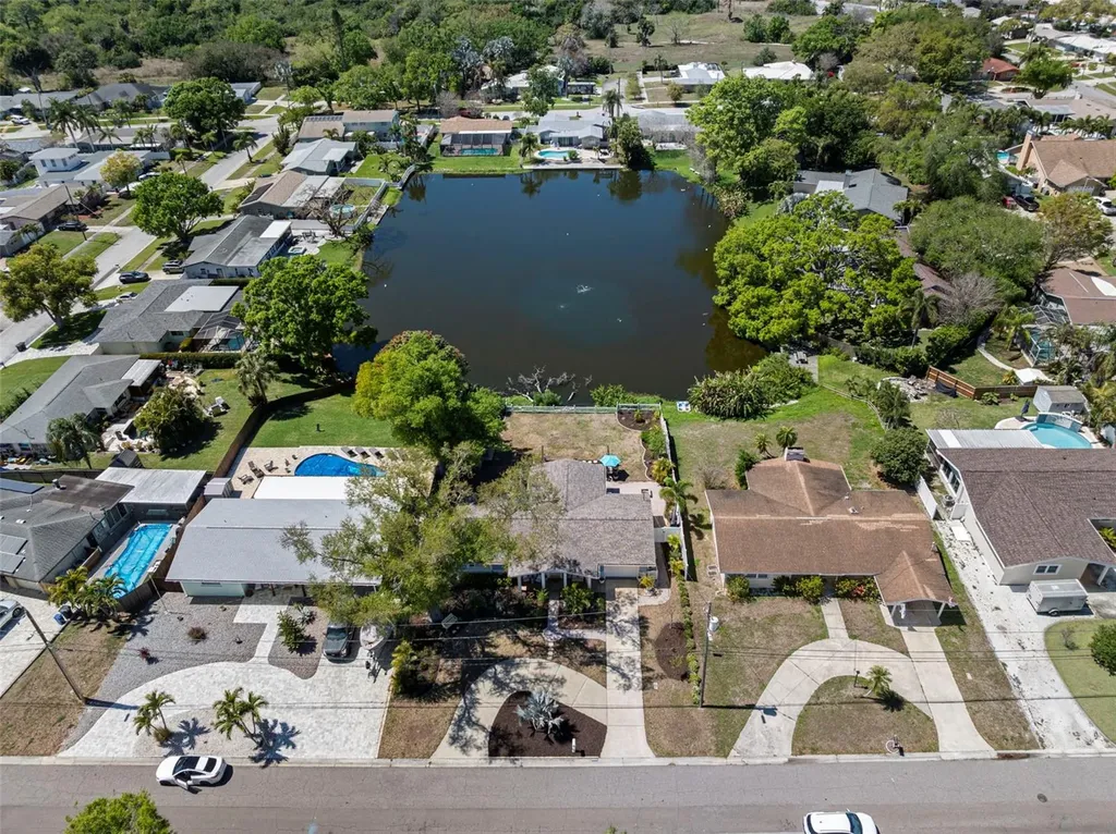 6506 Hillside Avenue Seminole FL 33772