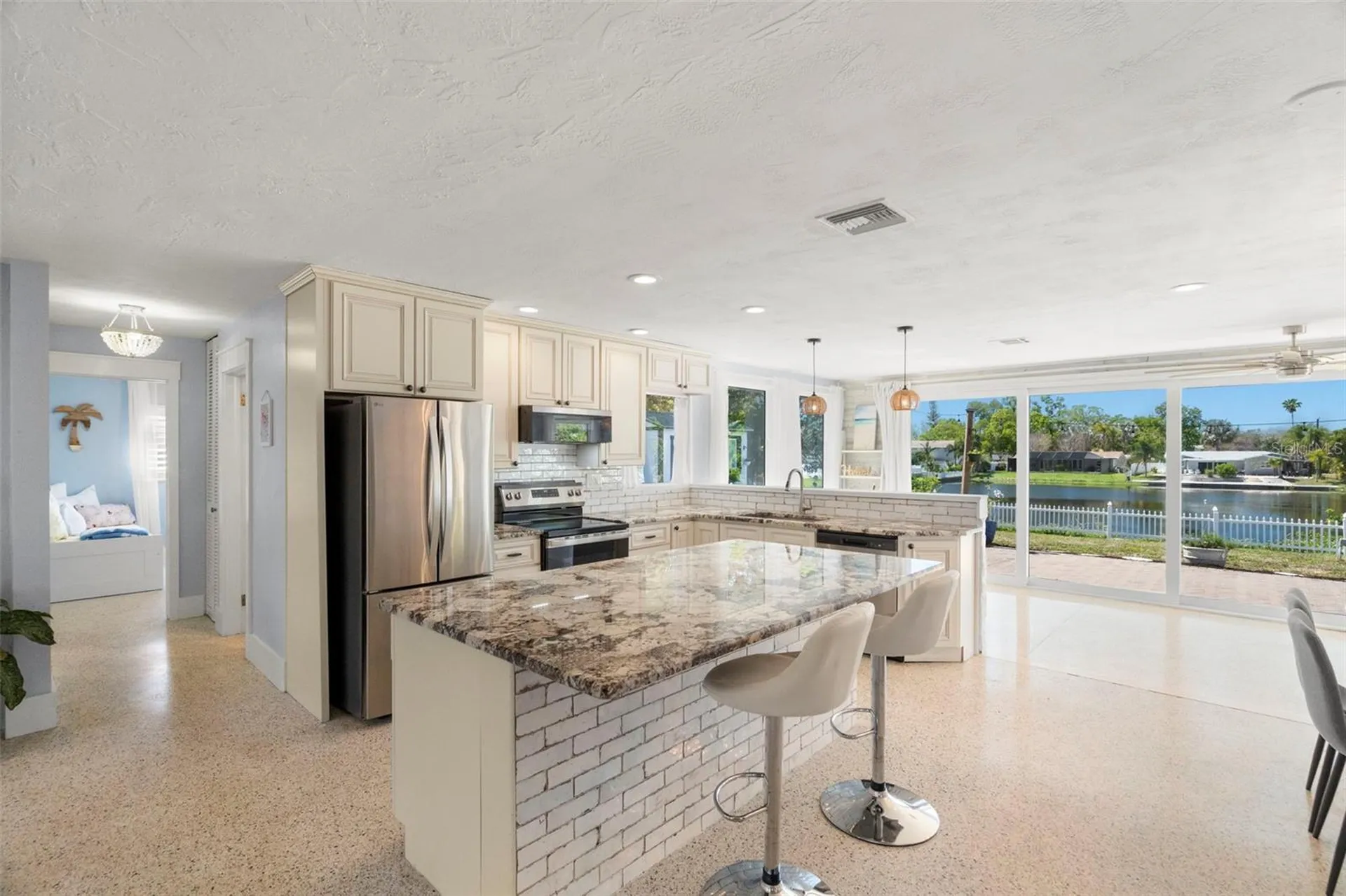 6506 Hillside Avenue Seminole FL 33772