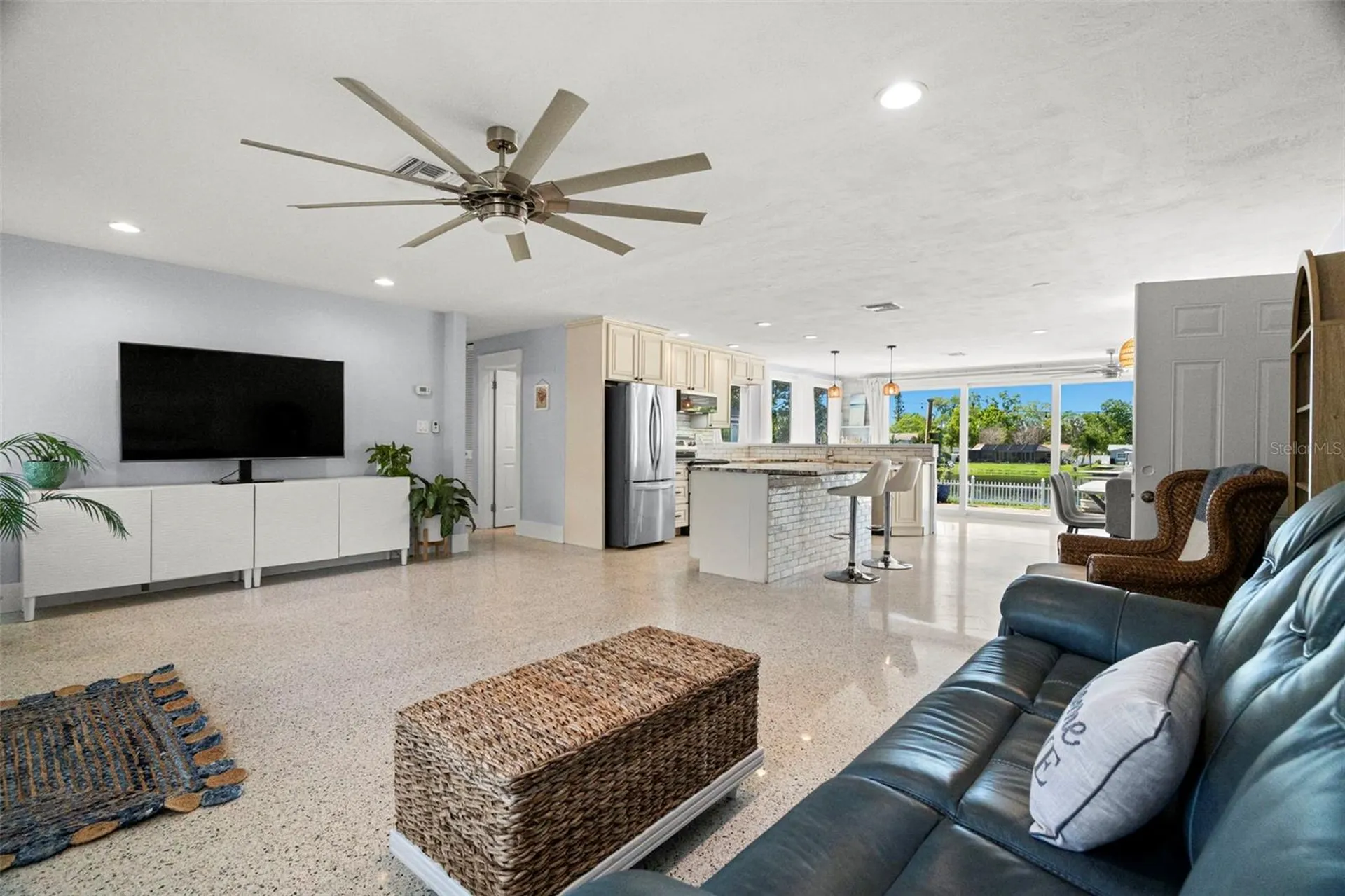 6506 Hillside Avenue Seminole FL 33772