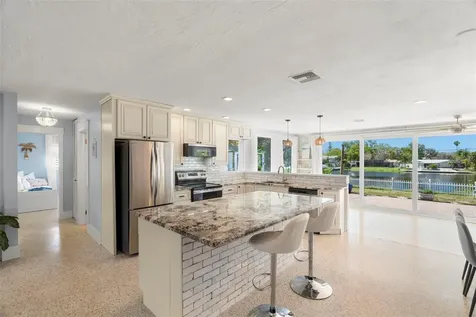6506 Hillside Avenue Seminole FL 33772