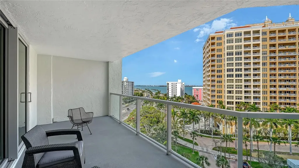 1111 N Gulfstream Avenue Sarasota FL 34236