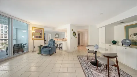 1111 N Gulfstream Avenue Sarasota FL 34236