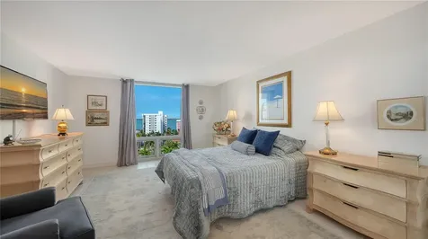 1111 N Gulfstream Avenue Sarasota FL 34236