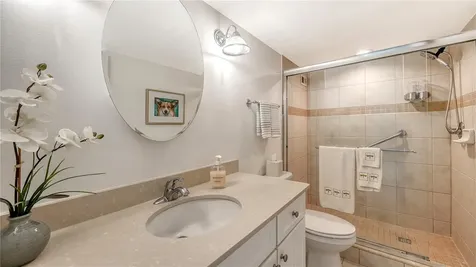 1111 N Gulfstream Avenue Sarasota FL 34236