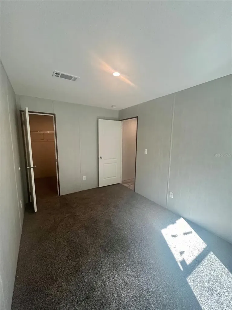 400 S Holly Avenue Florahome FL 32140