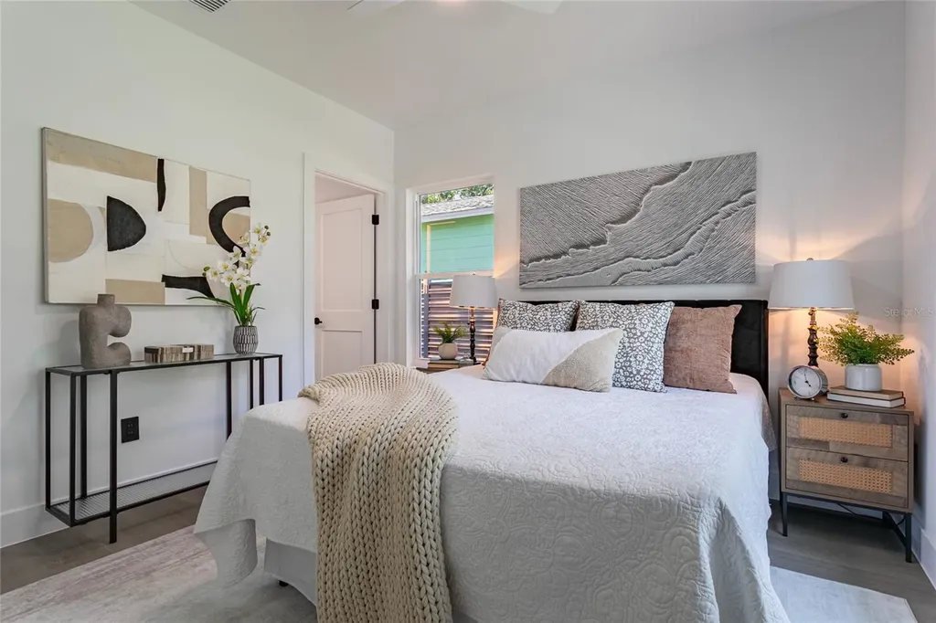 2551/2553 21st Street S St Petersburg FL 33712
