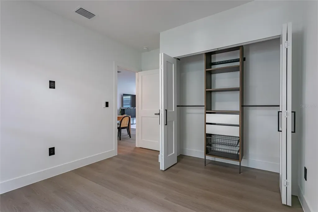 2551/2553 21st Street S St Petersburg FL 33712
