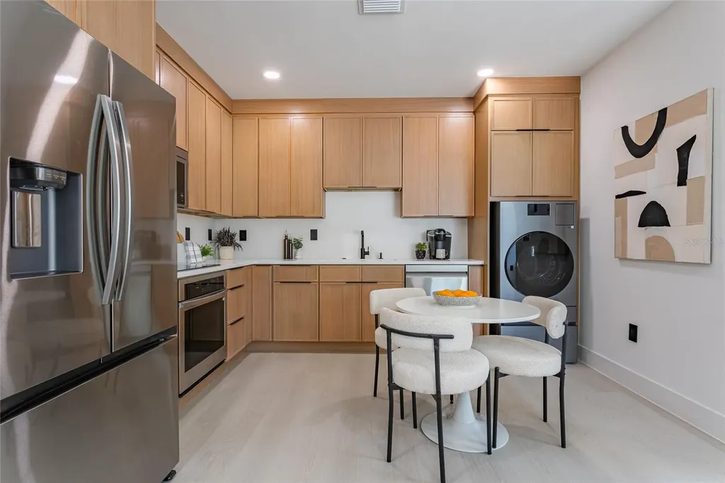 2551/2553 21st Street S St Petersburg FL 33712