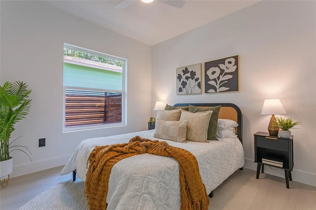 2551/2553 21st Street S St Petersburg FL 33712